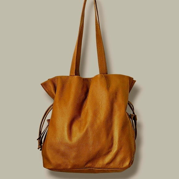 👜Designer Leather Bucket Bag by Tote Le Monde .Like-New Condition! - Picture 7 of 16